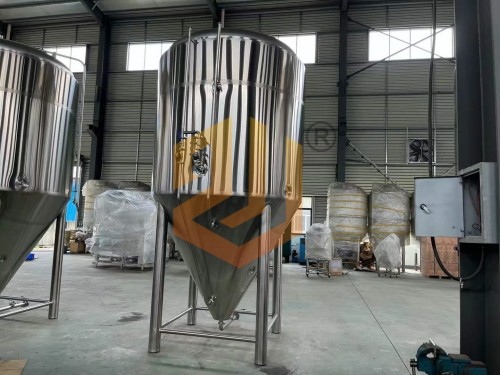 5吨啤酒厂发酵罐特价销售仅需5.5万元限量6台